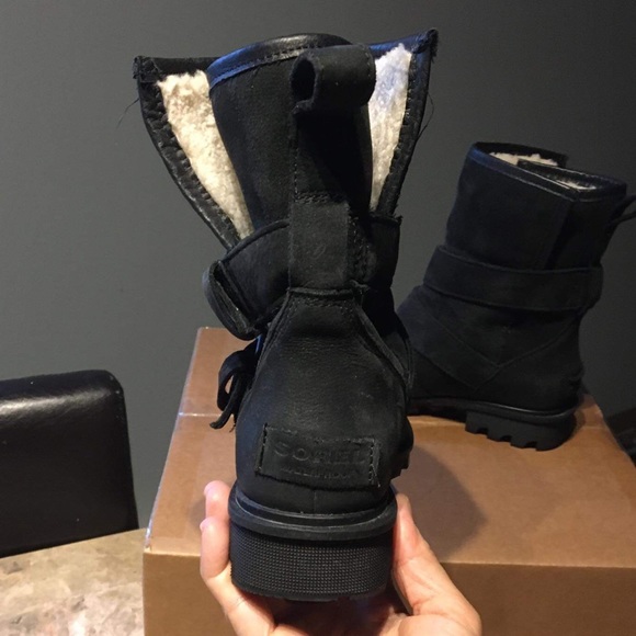 Sorel boots - Picture 7 of 12